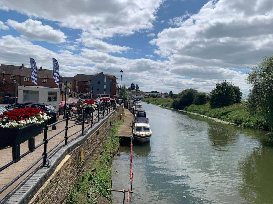 Riverside Cottage Tewkesbury Ngoại thất bức ảnh